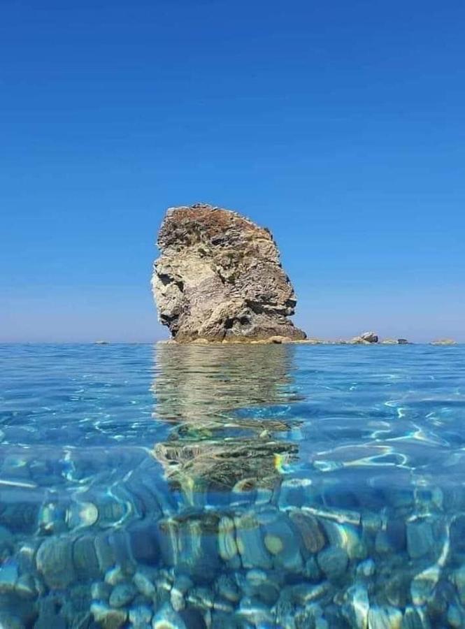 B&B Calabria Mare Falerna Bagian luar foto