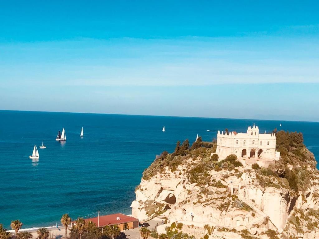 B&B Calabria Mare Falerna Bagian luar foto